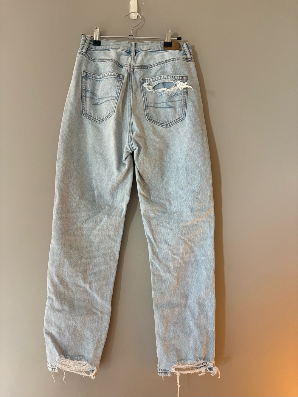 American Eagle Outfitters Light Blue Distressed Boyfriend Jeans - Picture 2 of 4